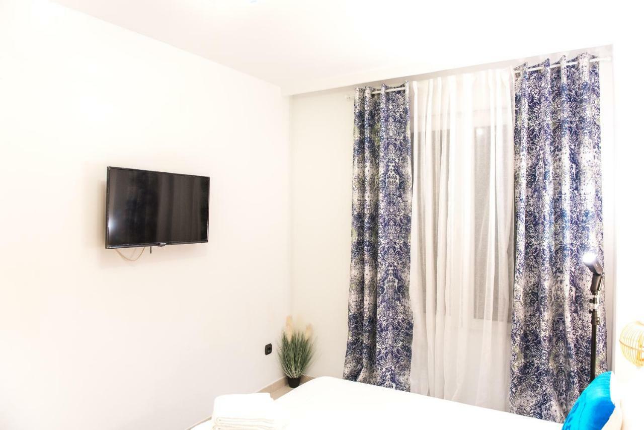 Catedral Apartment Valenza Esterno foto