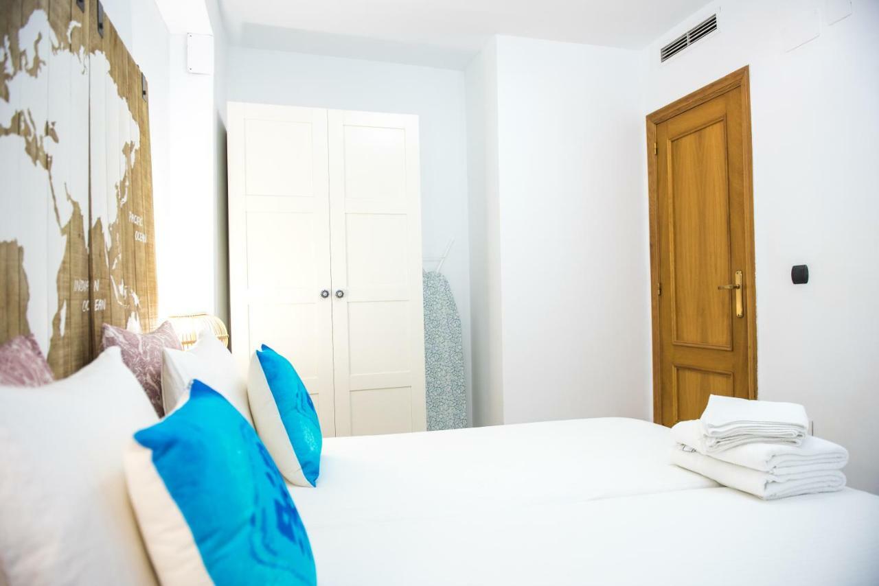 Catedral Apartment Valenza Esterno foto