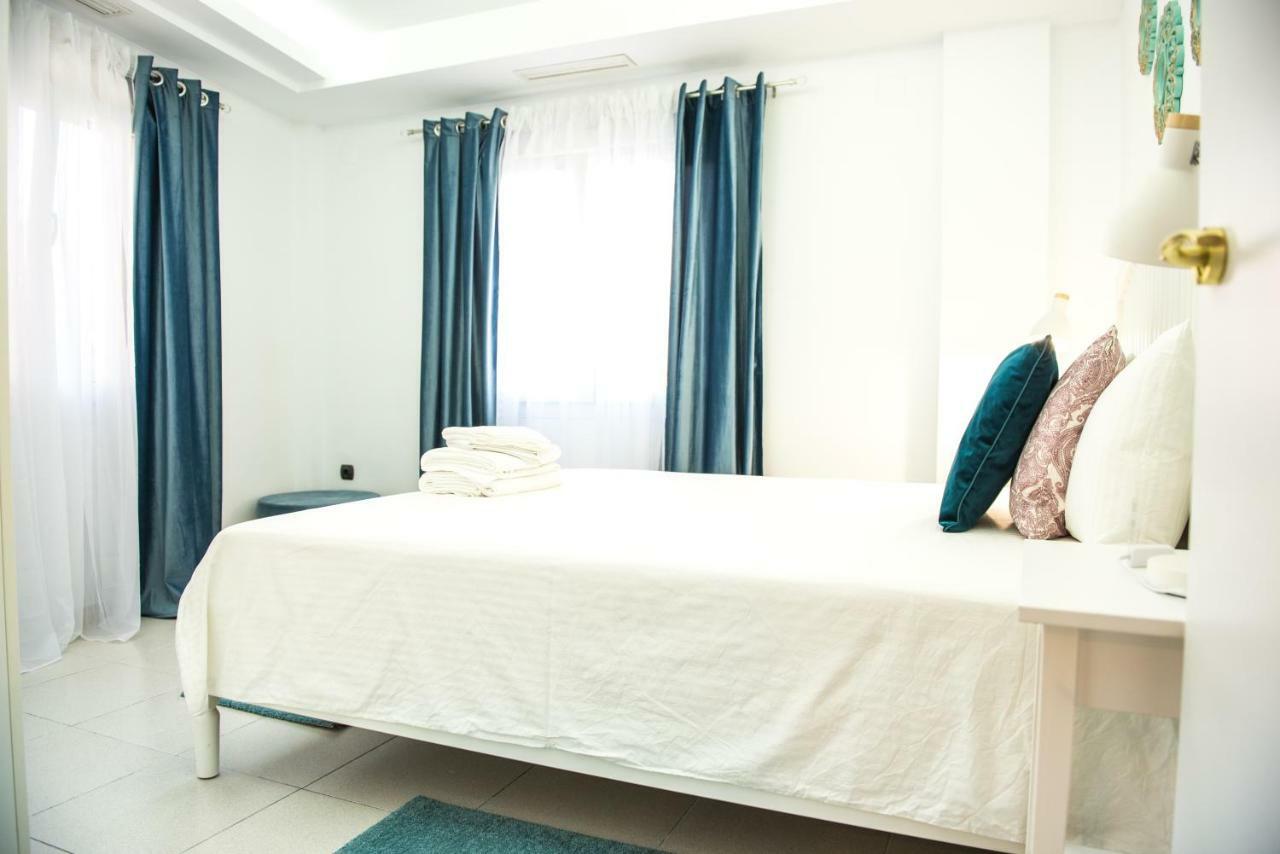 Catedral Apartment Valenza Esterno foto